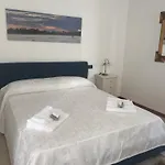 Ca' Ginevra شقة *